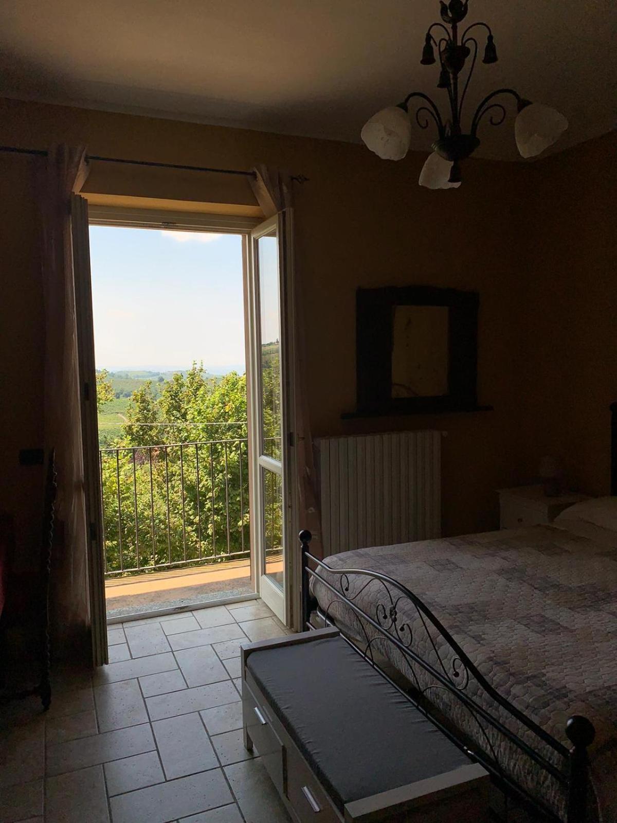 Agriturismo Cascina Anri Mango Kültér fotó
